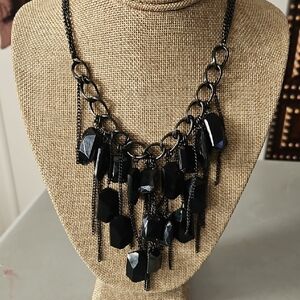 Source Unknown Black Geometric Necklace